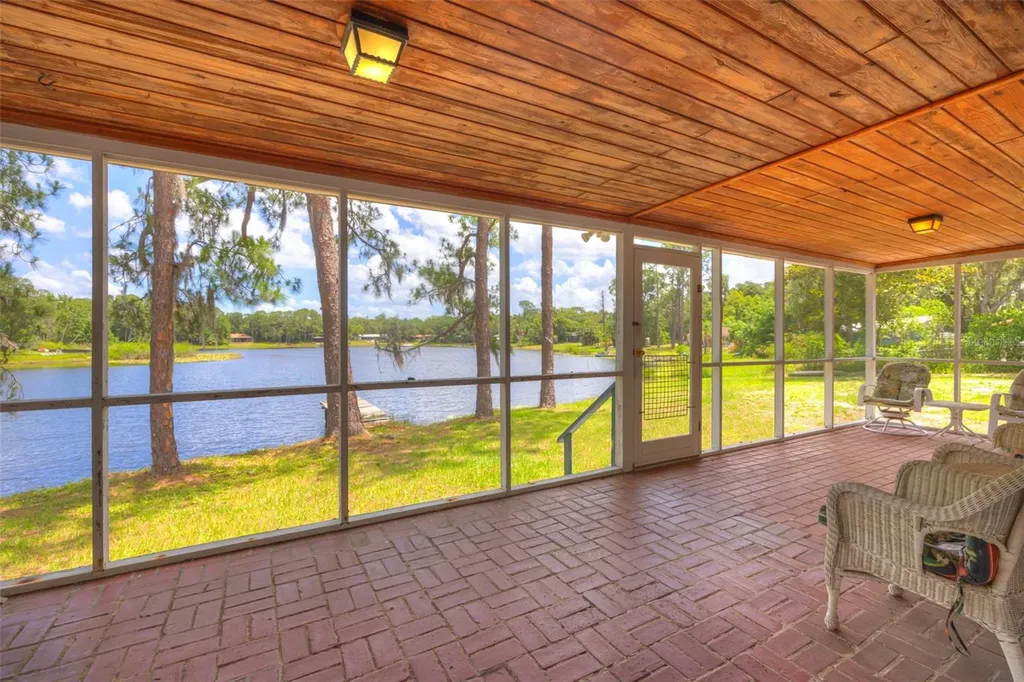 33 Willow Lane Deland FL 32724