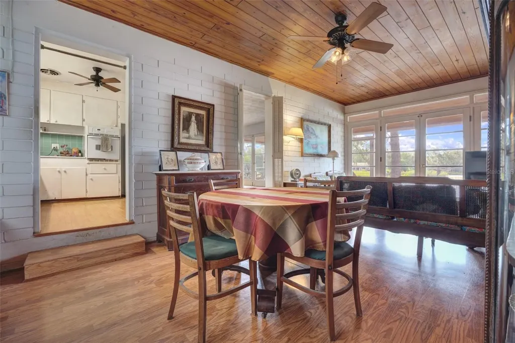 33 Willow Lane Deland FL 32724