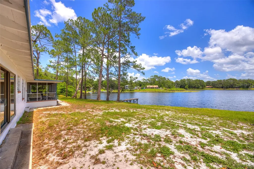 33 Willow Lane Deland FL 32724