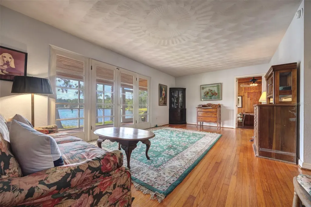 33 Willow Lane Deland FL 32724