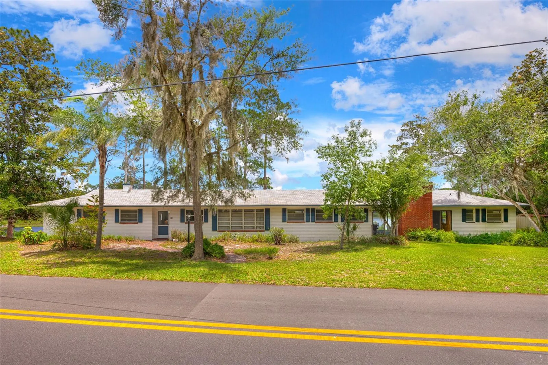 33 Willow Lane Deland FL 32724