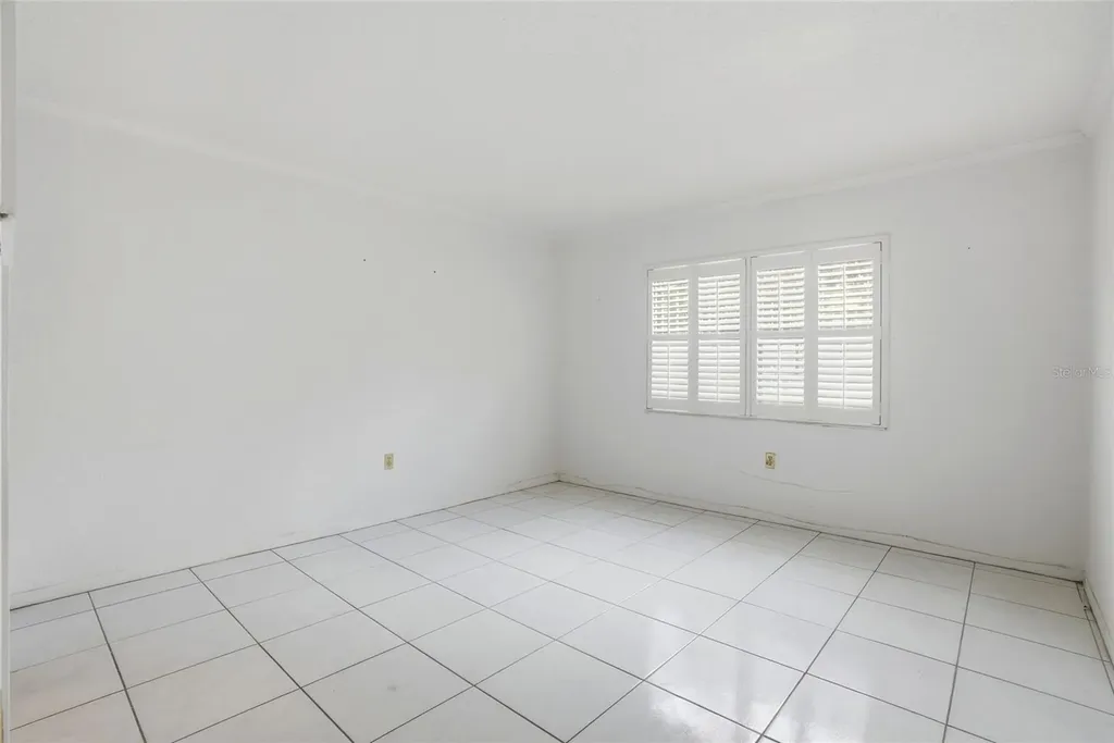 4715 Christa Court Tampa FL 33614