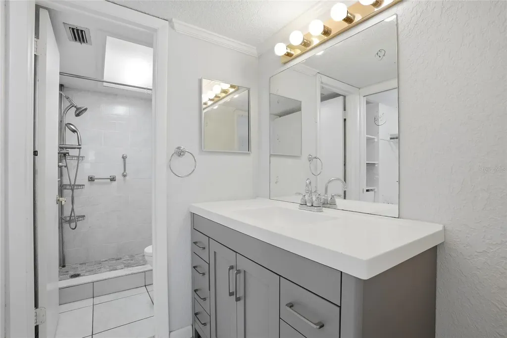 4715 Christa Court Tampa FL 33614