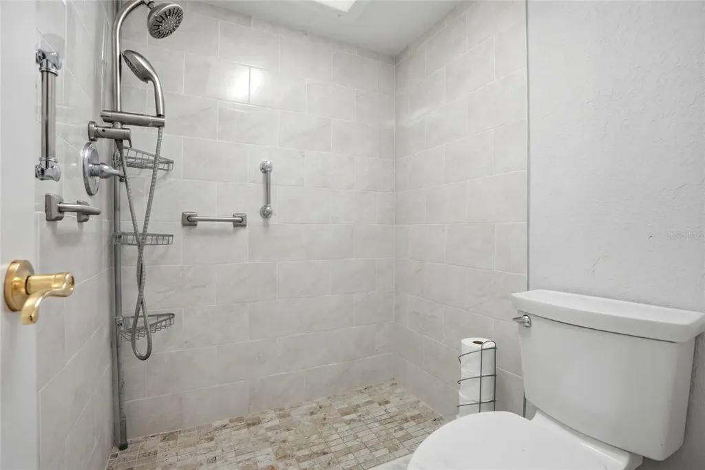 4715 Christa Court Tampa FL 33614