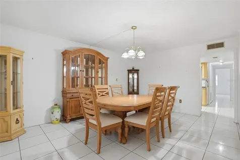 4715 Christa Court Tampa FL 33614