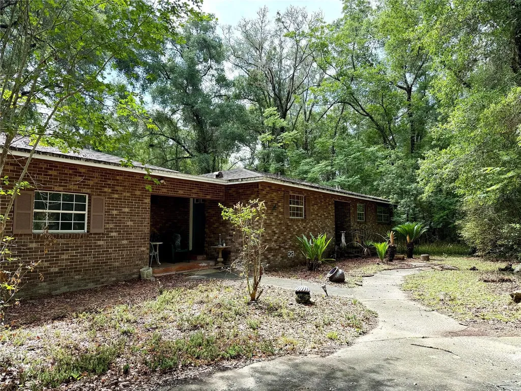 221 SW 138th Terrace Newberry FL 32669