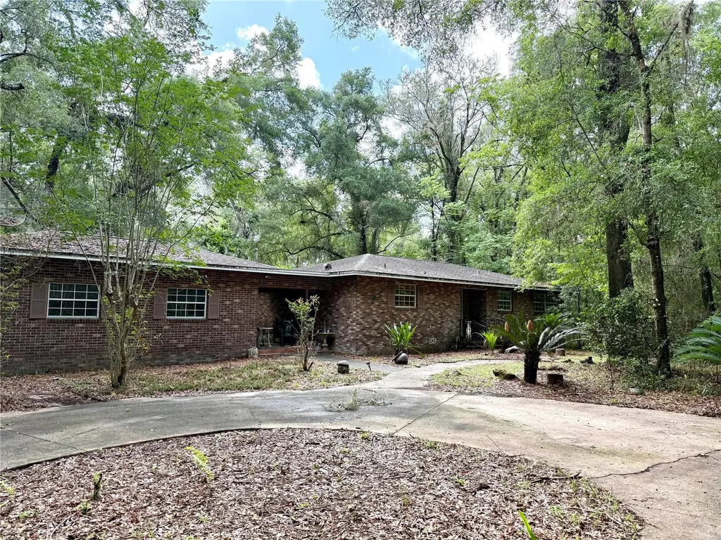 221 SW 138th Terrace Newberry FL 32669