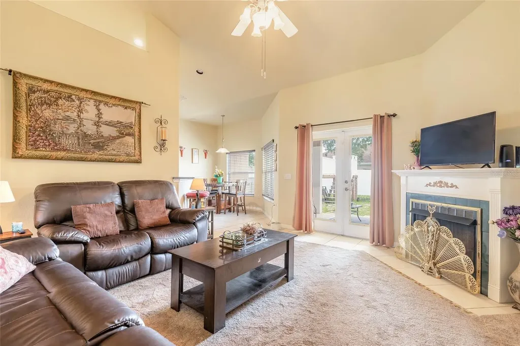 8 Lamoyne Lane Palm Coast FL 32137