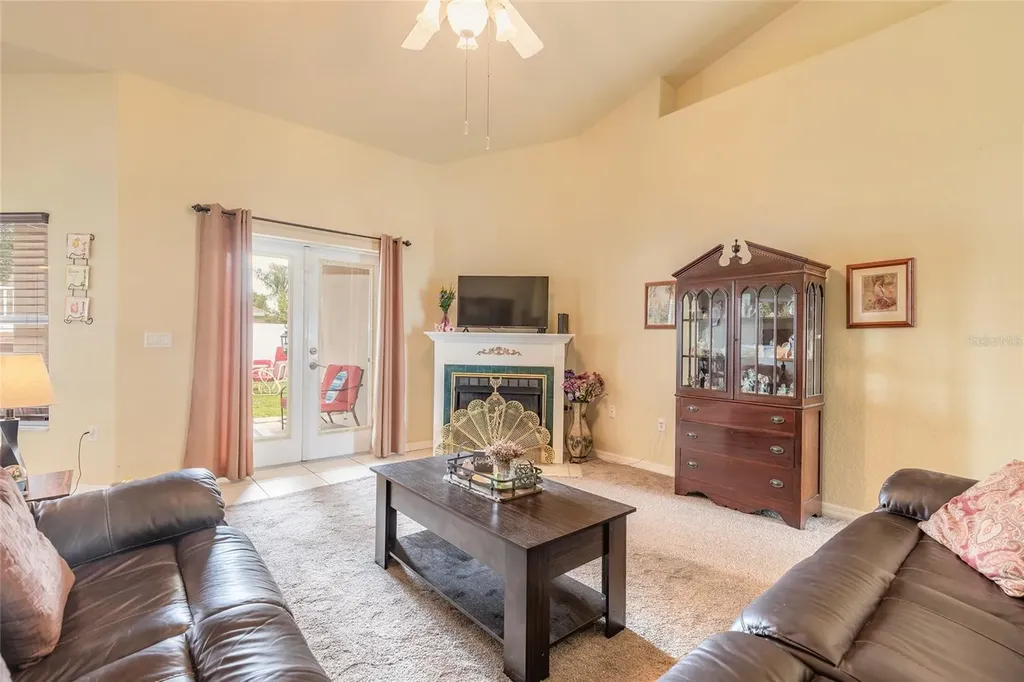 8 Lamoyne Lane Palm Coast FL 32137