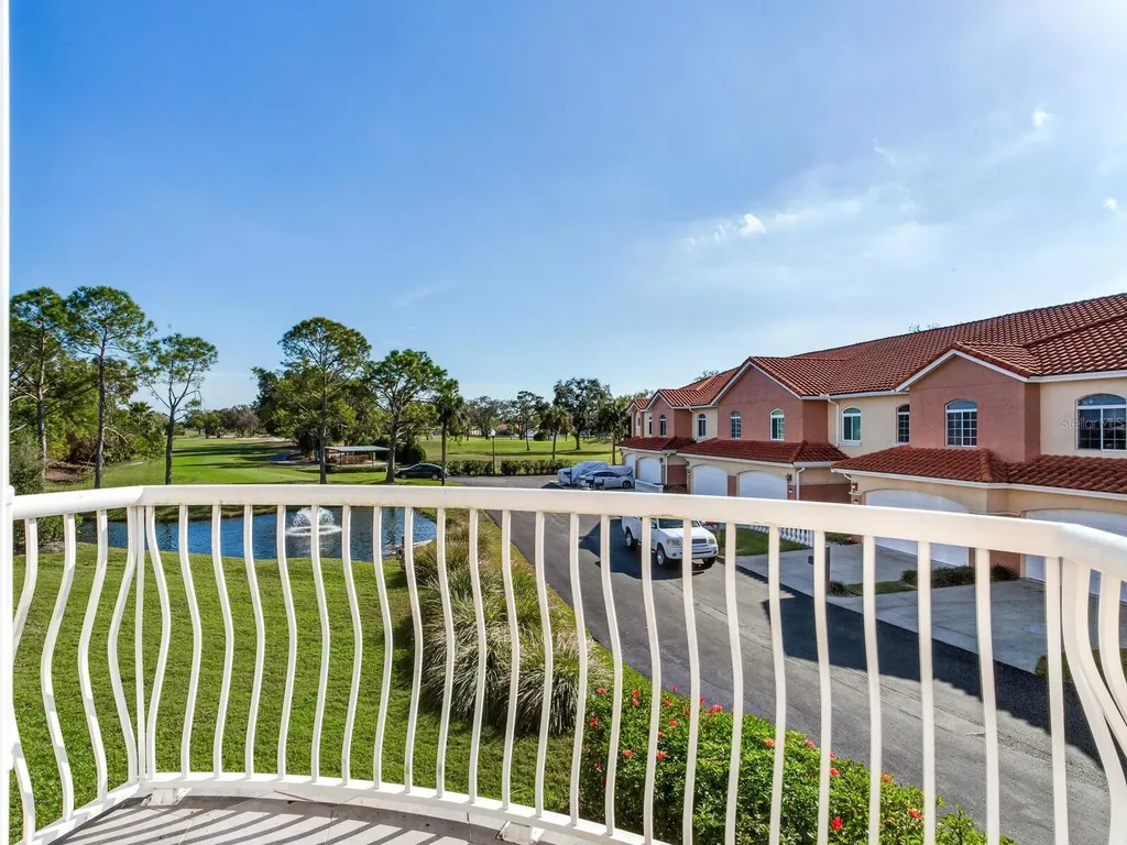 6302 Vista Verde Drive E St Petersburg FL 33707