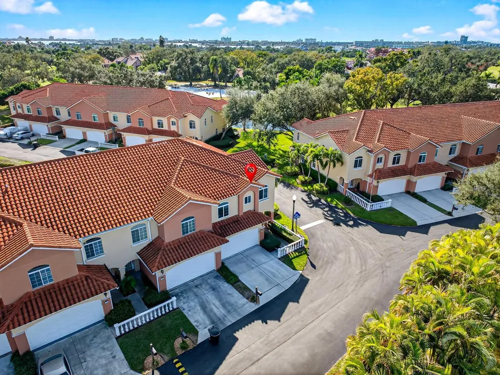 6302 Vista Verde Drive E St Petersburg FL 33707