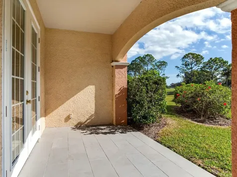 6302 Vista Verde Drive E St Petersburg FL 33707