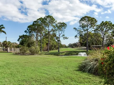 6302 Vista Verde Drive E St Petersburg FL 33707