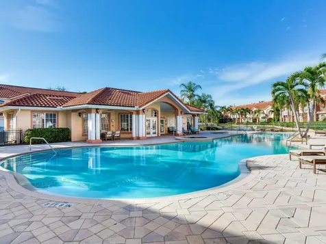 6302 Vista Verde Drive E St Petersburg FL 33707