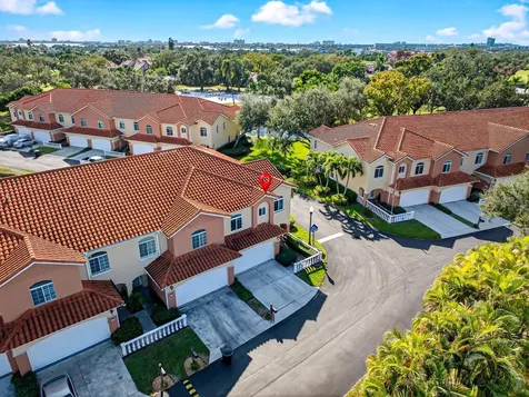 6302 Vista Verde Drive E St Petersburg FL 33707