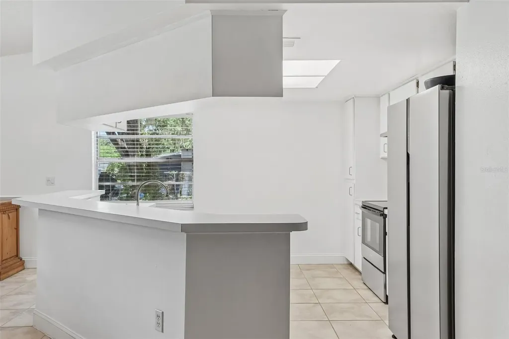 126 S Saint Cloud Avenue Valrico FL 33594