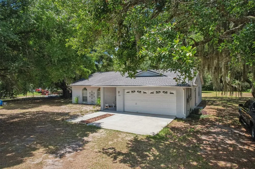 126 S Saint Cloud Avenue Valrico FL 33594