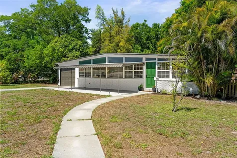 6800 Onyx Drive N St Petersburg FL 33702