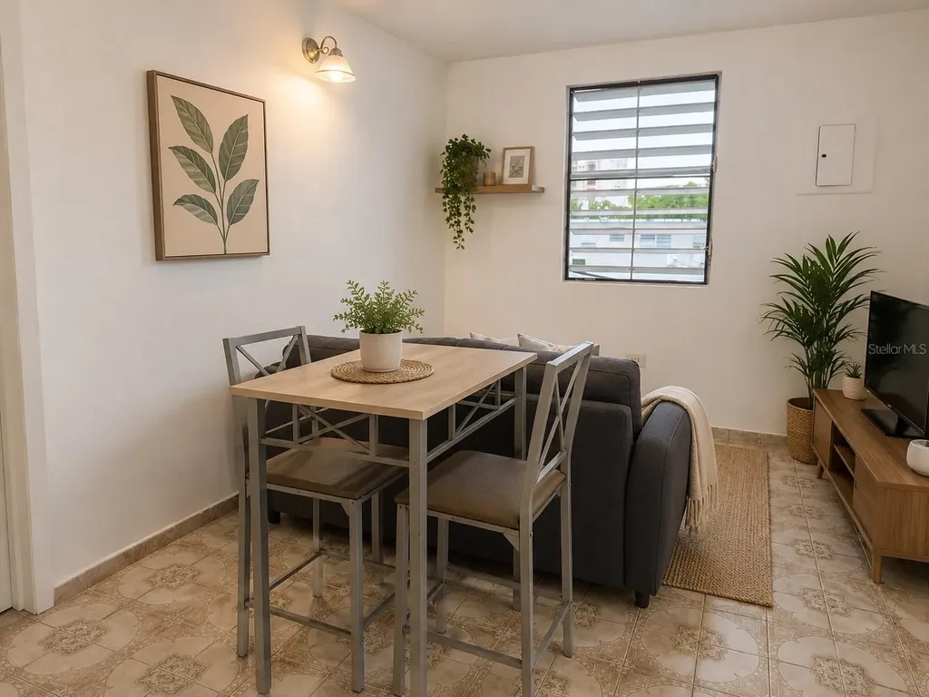443 Calle Alcides Reyes Rio Piedras PR 00926