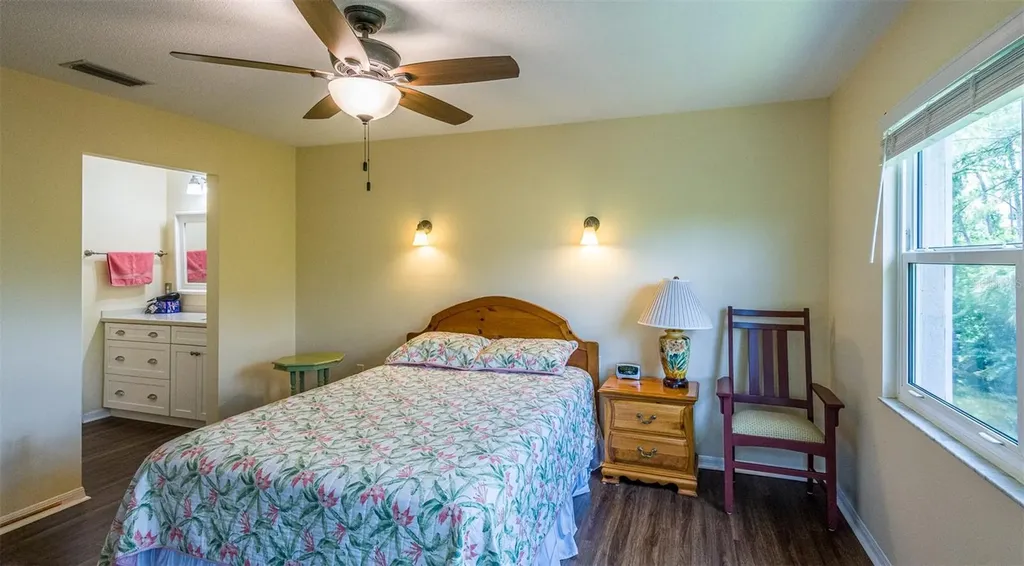 5658 Sheffield Greene Circle Sarasota FL 34235