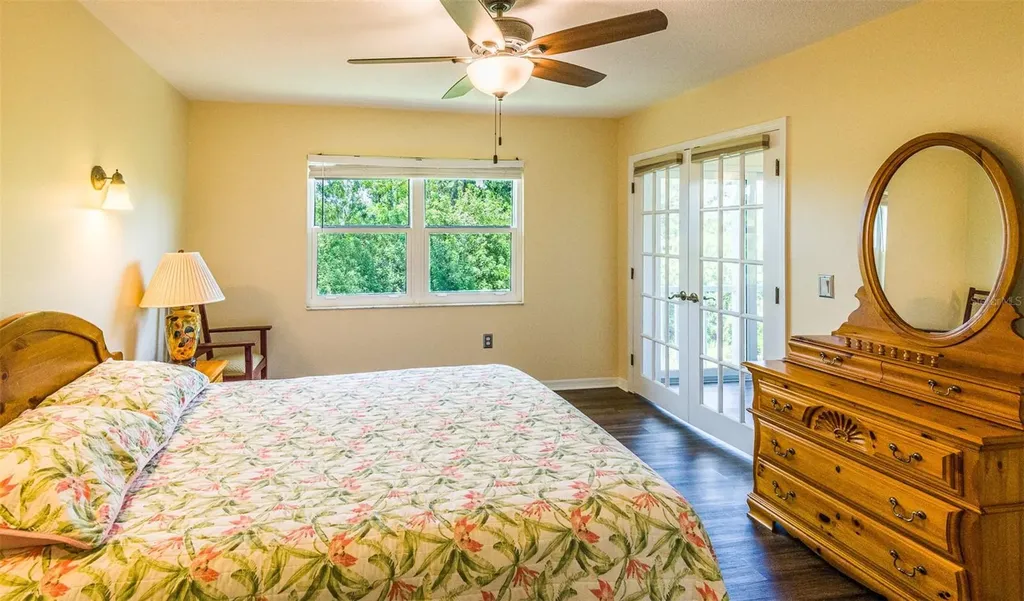 5658 Sheffield Greene Circle Sarasota FL 34235