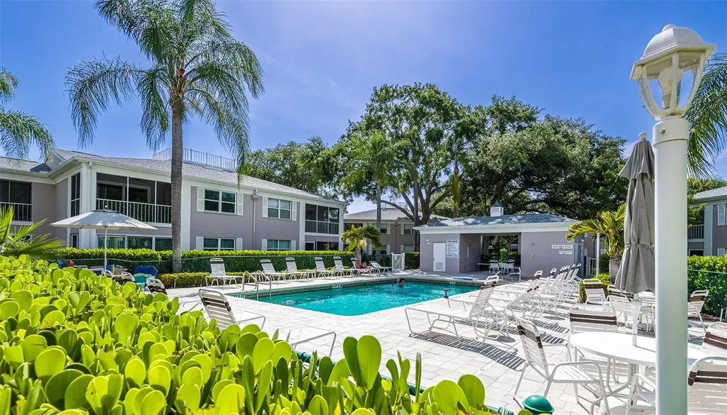5658 Sheffield Greene Circle Sarasota FL 34235