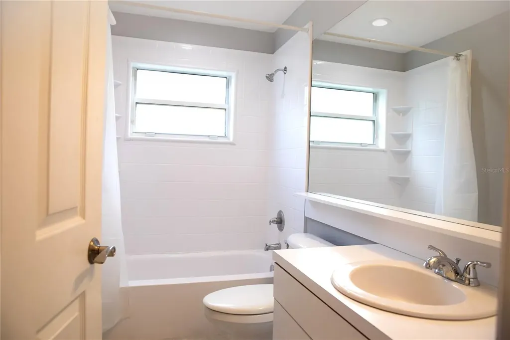 5622 Glencrest Boulevard Tampa FL 33625