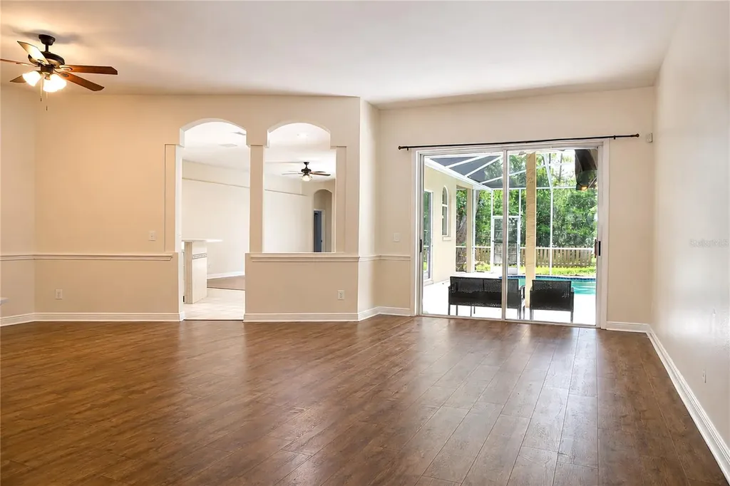 5622 Glencrest Boulevard Tampa FL 33625