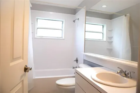 5622 Glencrest Boulevard Tampa FL 33625