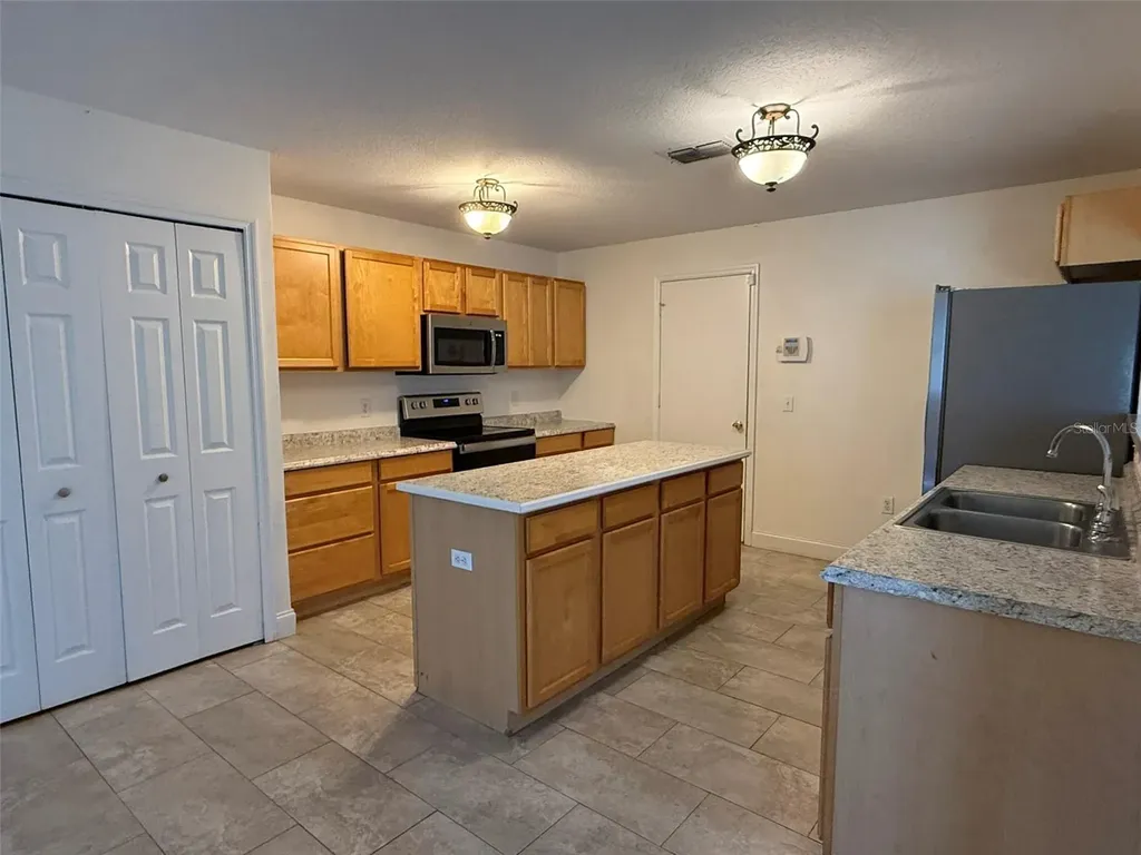 13625 Silver Charm Court Riverview FL 33579