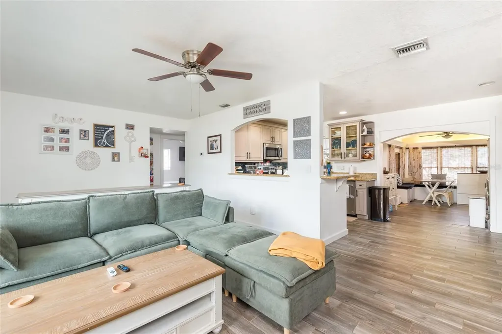 503 Hedge Row Road Brandon FL 33510