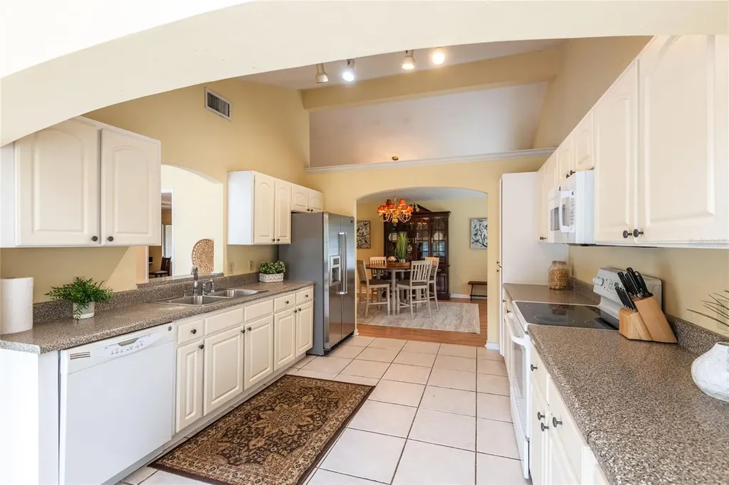 3605 Schefflera Road Tampa FL 33618