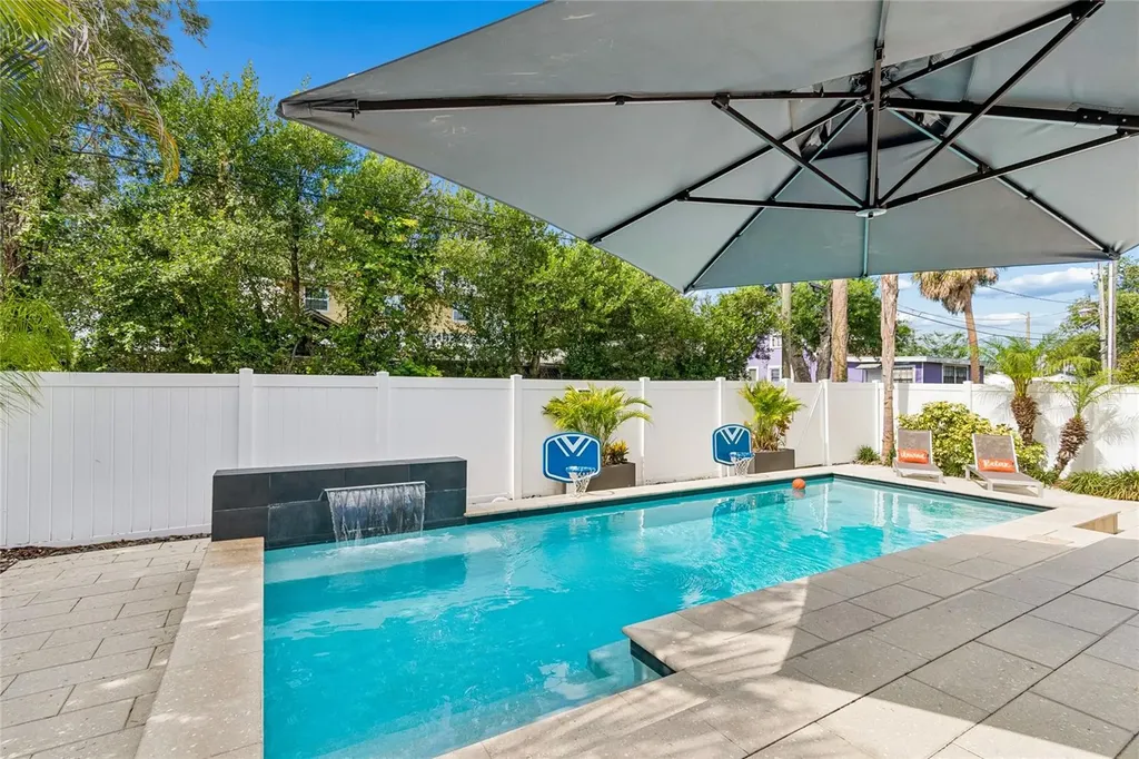1314 1/2 W. Lemon Street Tampa FL 33606