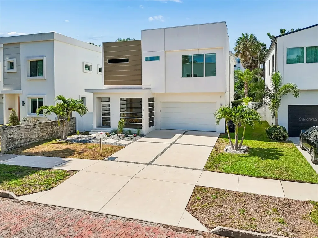 1314 1/2 W. Lemon Street Tampa FL 33606