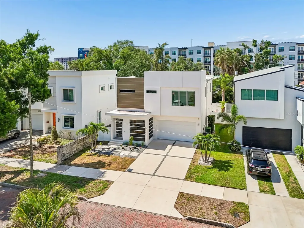 1314 1/2 W. Lemon Street Tampa FL 33606