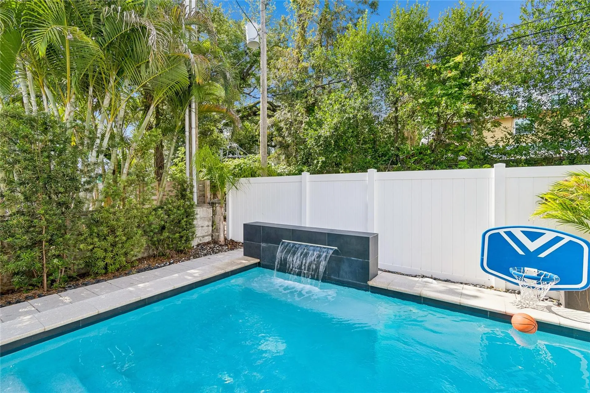 1314 1/2 W. Lemon Street Tampa FL 33606