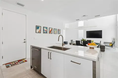 1314 1/2 W. Lemon Street Tampa FL 33606