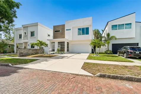 1314 1/2 W. Lemon Street Tampa FL 33606