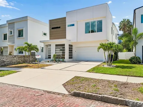 1314 1/2 W. Lemon Street Tampa FL 33606