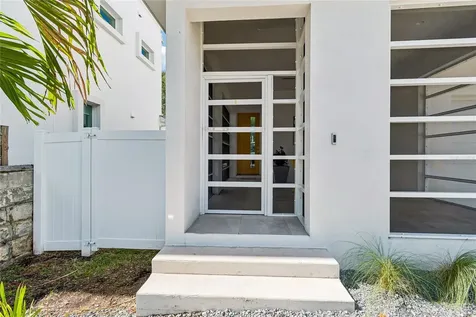 1314 1/2 W. Lemon Street Tampa FL 33606
