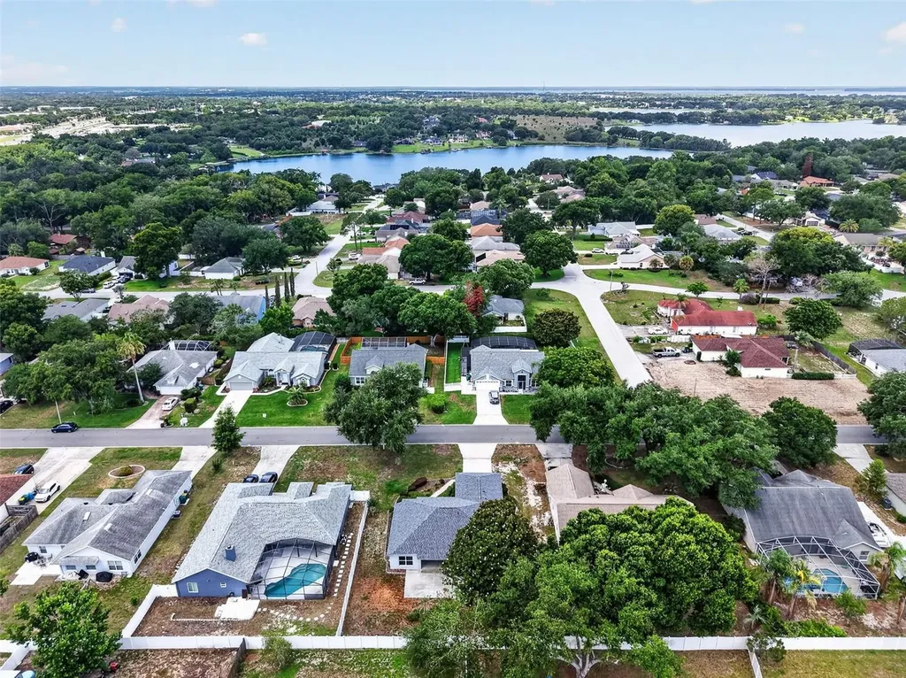 2615 Maywood Street Eustis FL 32726