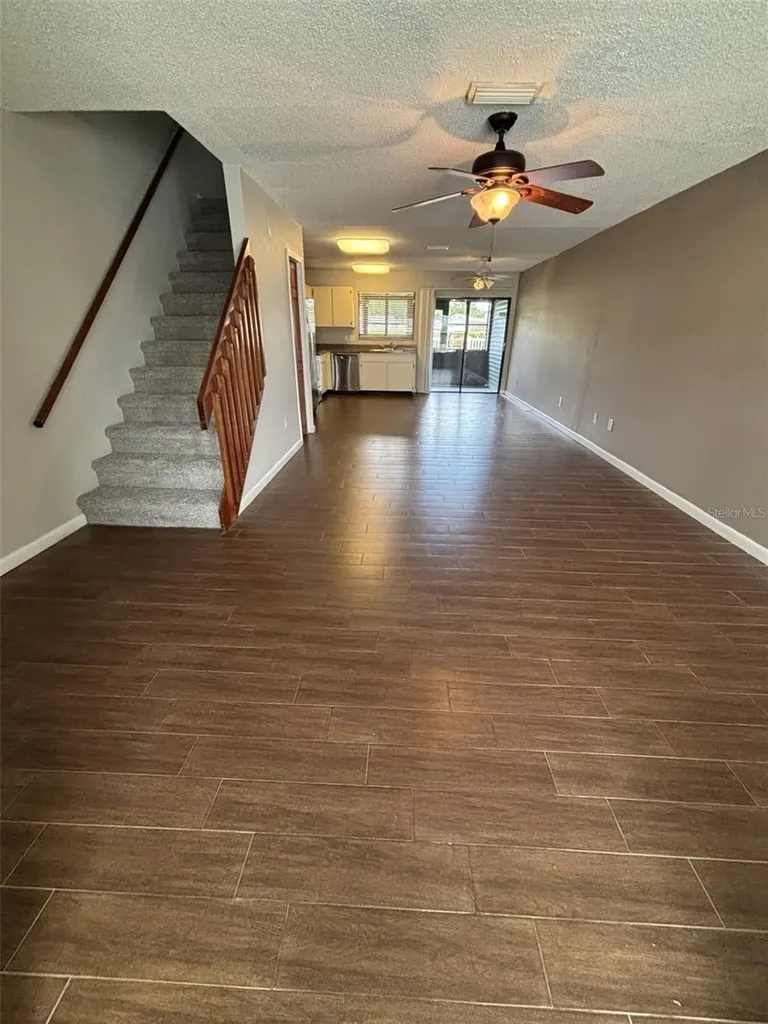 12710 Raeburn Way Tampa FL 33624