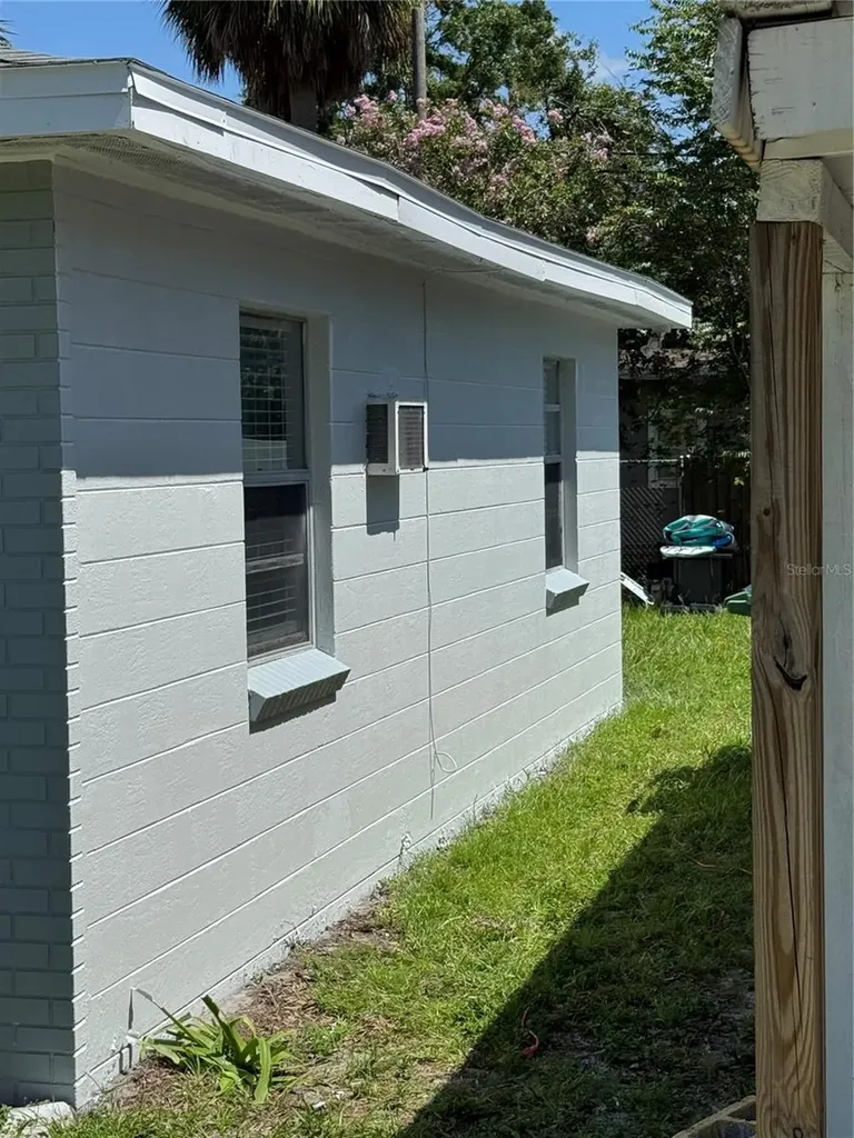 1504 W Grace Street Tampa FL 33607