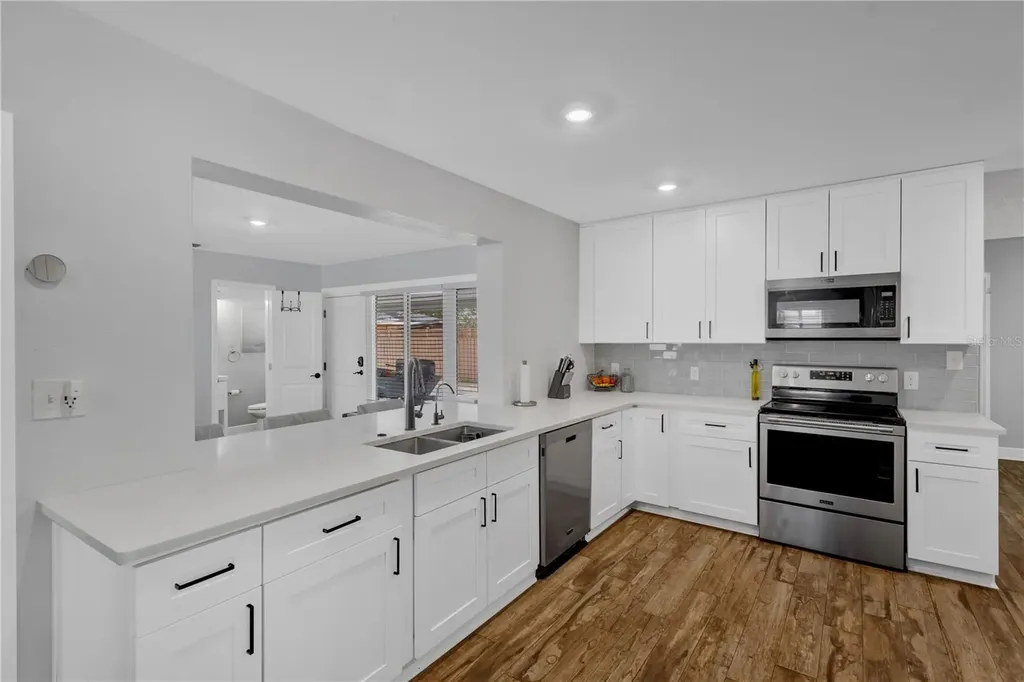 1306 30th Street W Bradenton FL 34205