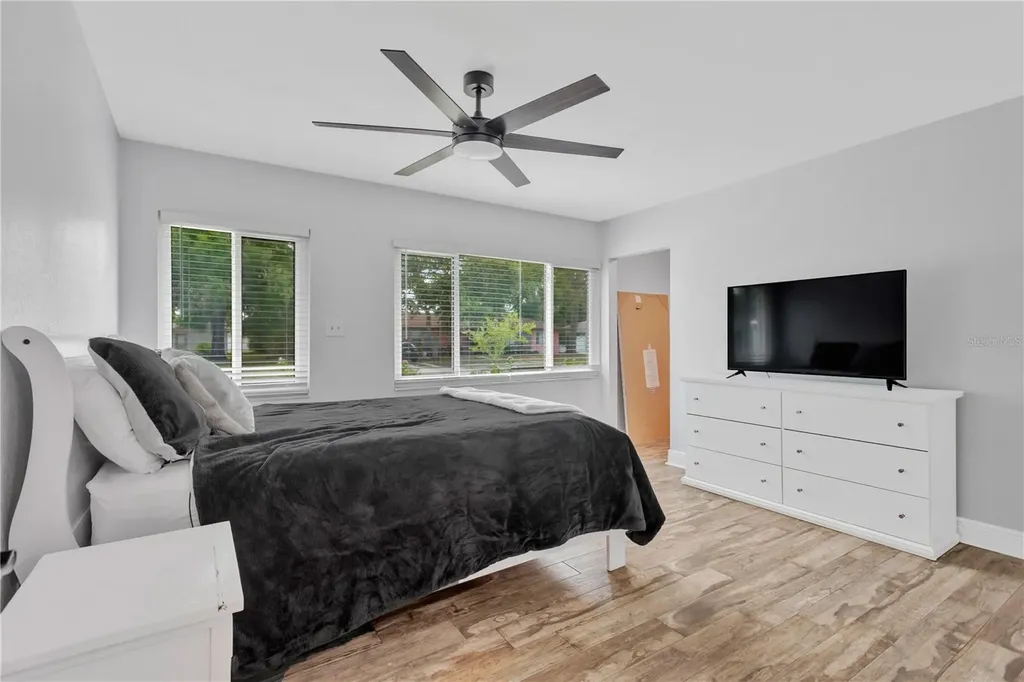 1306 30th Street W Bradenton FL 34205