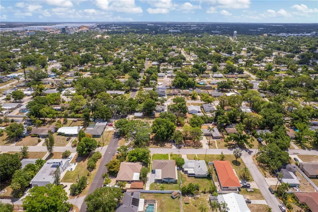 1306 30th Street W Bradenton FL 34205