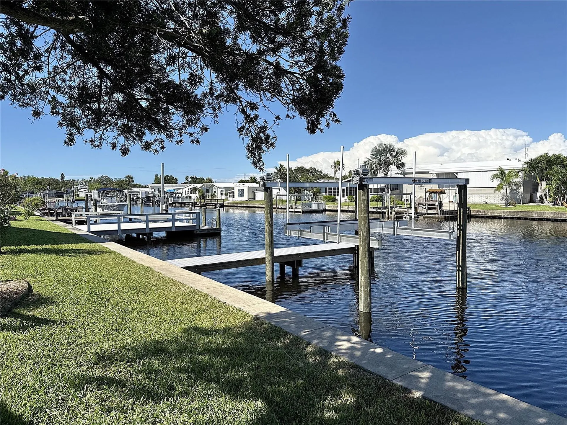 6852 Mount Quincy Drive NE St Petersburg FL 33702