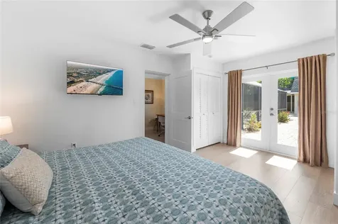 6139 Hollywood Boulevard Sarasota FL 34231