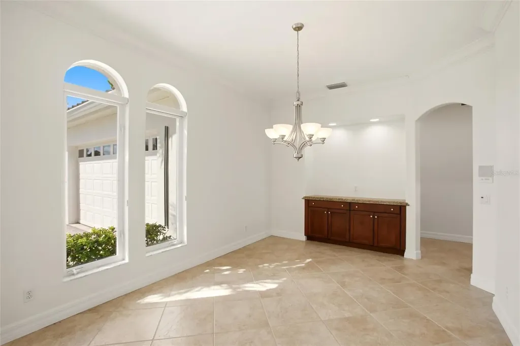 8417 Lone Eagle Way Sarasota FL 34241