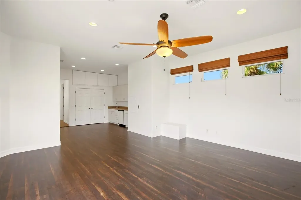 8417 Lone Eagle Way Sarasota FL 34241